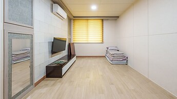 Boryeong The Daecheon Story Pension