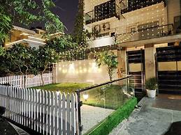 The G8 Noida