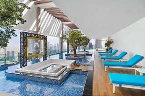 KeyRock Living - Skyline at Paramount