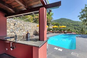 Villa Belvedere Condor - L - with Pool
