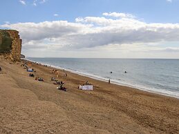 Beachcombers, 13 Chesil House