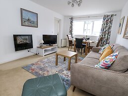 Beachcombers, 13 Chesil House