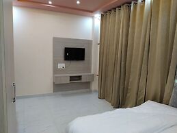 Modest Rooms by LIBRA