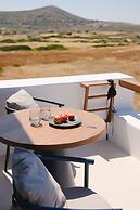 ROOTS Nature Living Milos