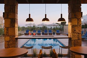 ROOTS Nature Living Milos