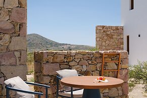ROOTS Nature Living Milos