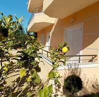 Mihasi Apartments