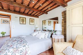 Tuscan Embrace in Montecatini Alto