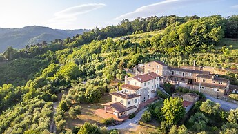 Tuscan Embrace in Montecatini Alto