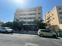 Bayview 2-BR Apartment in Larnaca