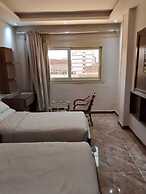 Enter Pyramids Inn