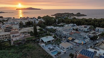 Glafkos House with Pool near the Beach