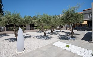 Glafkos House with Pool near the Beach
