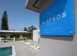 Glafkos House with Pool near the Beach