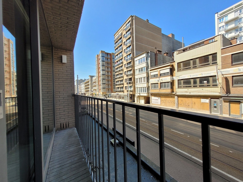 Central Apartment Near Sea & Casino
