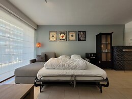 Central Apartment Near Sea & Casino