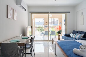 Sunny Side Studio W-Terrace  Larnaca