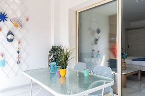Sunny Side Studio W-Terrace  Larnaca