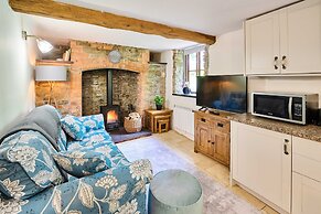 Host Stay Dipple Farm Cottage