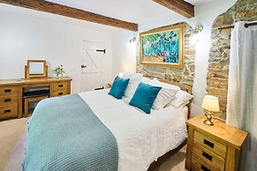 Host Stay Dipple Farm Cottage