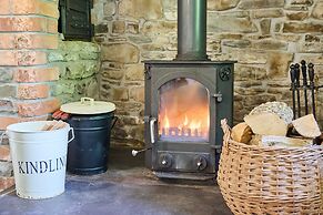 Host Stay Dipple Farm Cottage