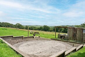 Host Stay Dipple Farm Shepherds Hut