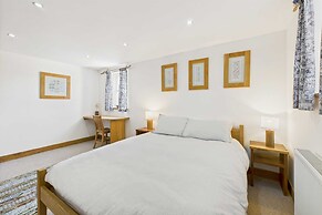 Host Stay The Bothy