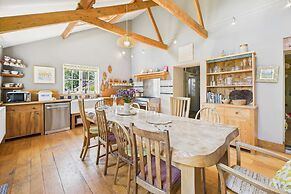 Host Stay Lowmoor
