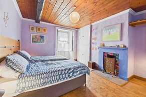 Host Stay Lowmoor