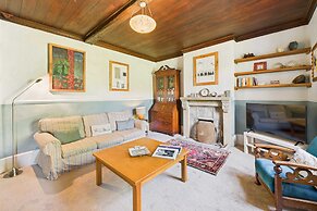 Host Stay Lowmoor