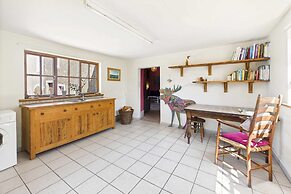 Host Stay Lowmoor
