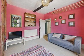 Host Stay Lowmoor