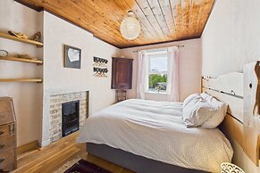 Host Stay Lowmoor