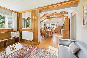 Host Stay Lowmoor