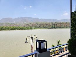 Stay On The Ganges
