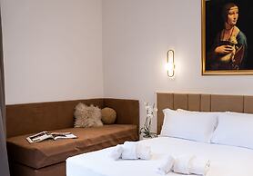 Romart luxury rooms