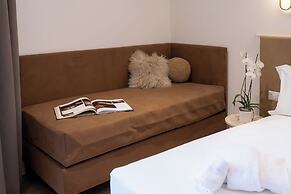 Romart luxury rooms