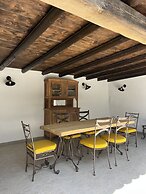CASA DI RAMATTA CHEZ L'APICULTRICE