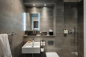 The Wellington Glasgow By Adina