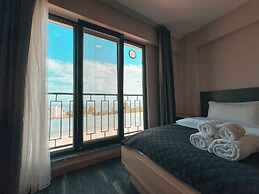Lemon Suites & Restaurant