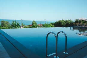 Lemon Suites & Restaurant