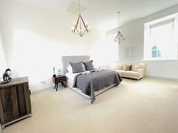Great Glen Townhouse