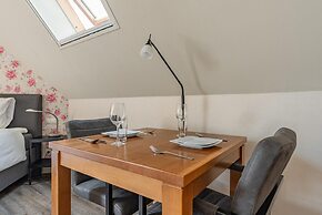 Tranquil Retreat Near Veerse Meer