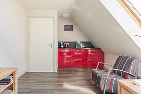 Tranquil Retreat Near Veerse Meer