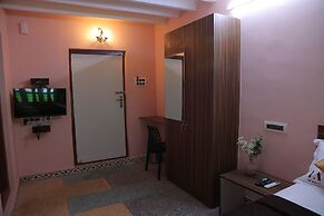 Le Apex Tharavaadu