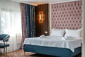 Rim Grand Hotel