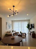4 Guest 2 Bedrooms Balcony and Shared Pool