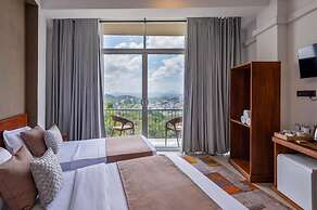 Queens Mount view Kandy