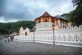 Queens Mount view Kandy