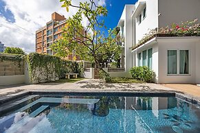 Oasis Condado Pool Parking Beach Steps Away